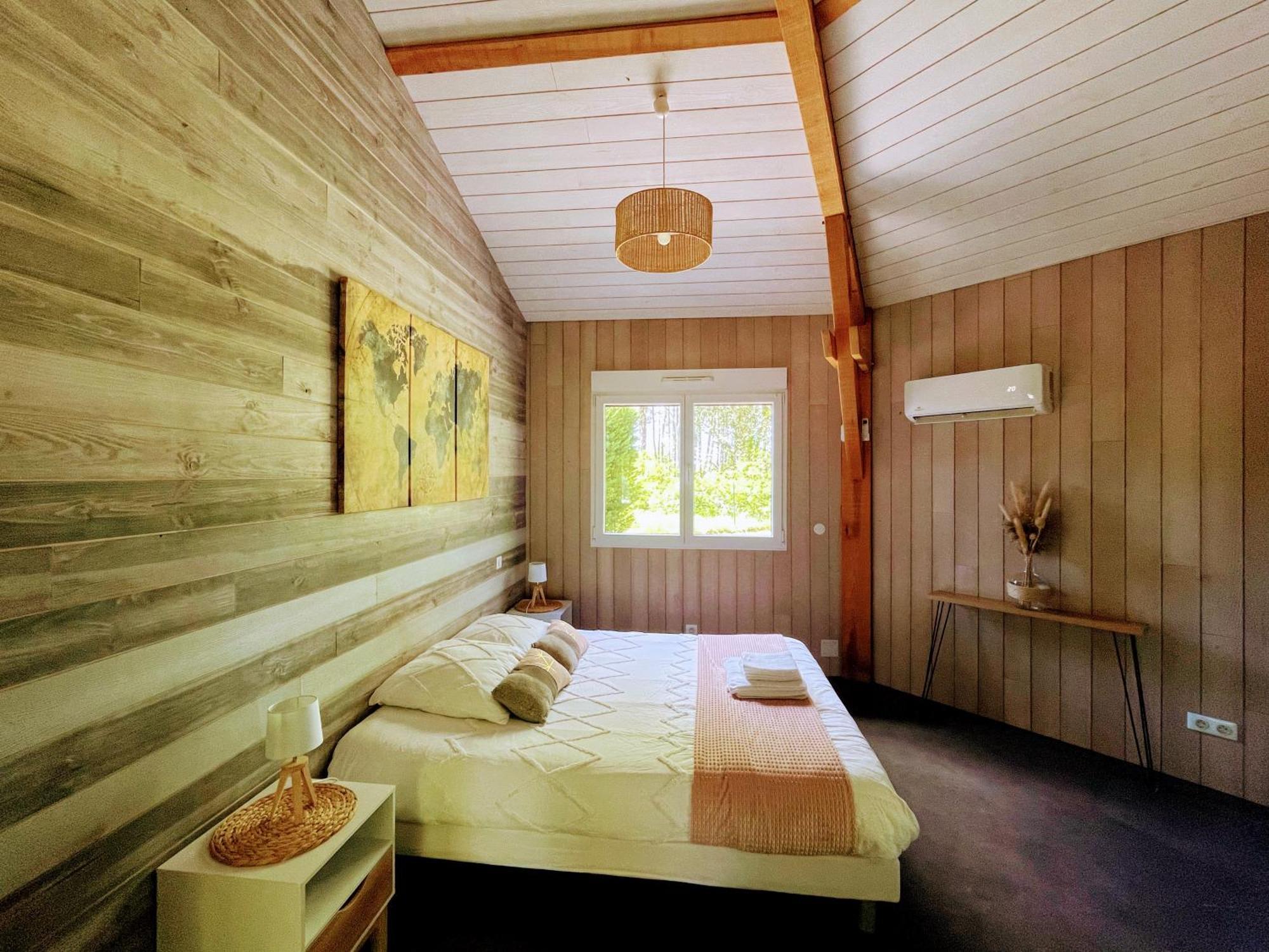 L Estanguet Maison Octogonale En Foret Rion-Des-Landes Exteriör bild